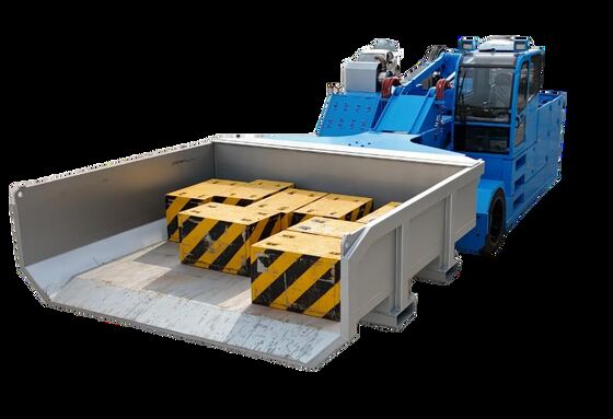 Όχημα φόρτωσης κλιβάνου με εναλλάξιμα δοχεία απορριμμάτων, κάθετη ανύψωση και τηλεσκοπικό βραχίονα για αποτελεσματική φόρτωση