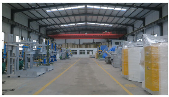 Χύσιμο υλικό πρώτης ύλης Χυθείσα αλουμινίου μεταφοράς κουβάδες Συνήθως 500 έως 3000 kg με χυτοπλαστικό υλικό για χυτήριο