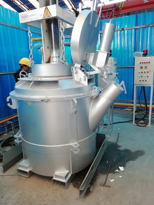 1200KG Teapot Forklift οι λειωμένες κουτάλες μεταφοράς αργιλίου χυτηρίων με χύνουν τους σωλήνες